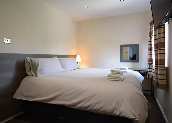 Space For 9 With Riverside Views Дом отдыха *